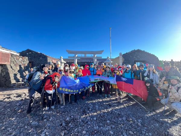 2025富士山登頂5日高雄機場出發