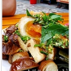 榕樹下老阿伯現滷豆干