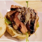 Picturesque 塗鴉空間書店(長榮2店)