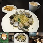 12 Basekets Cafe