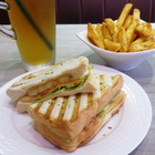 玉琦日本料理(原：走走咖啡 Walking Cafe)